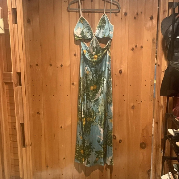 New REFORMATION poppies silk maxi cut out dress - Picture 2 of 12